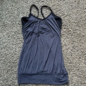 Beyond Yoga 2-in-1 top